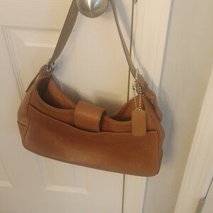 Coach bag as is .great deal beige vintage coach .has some wear not much